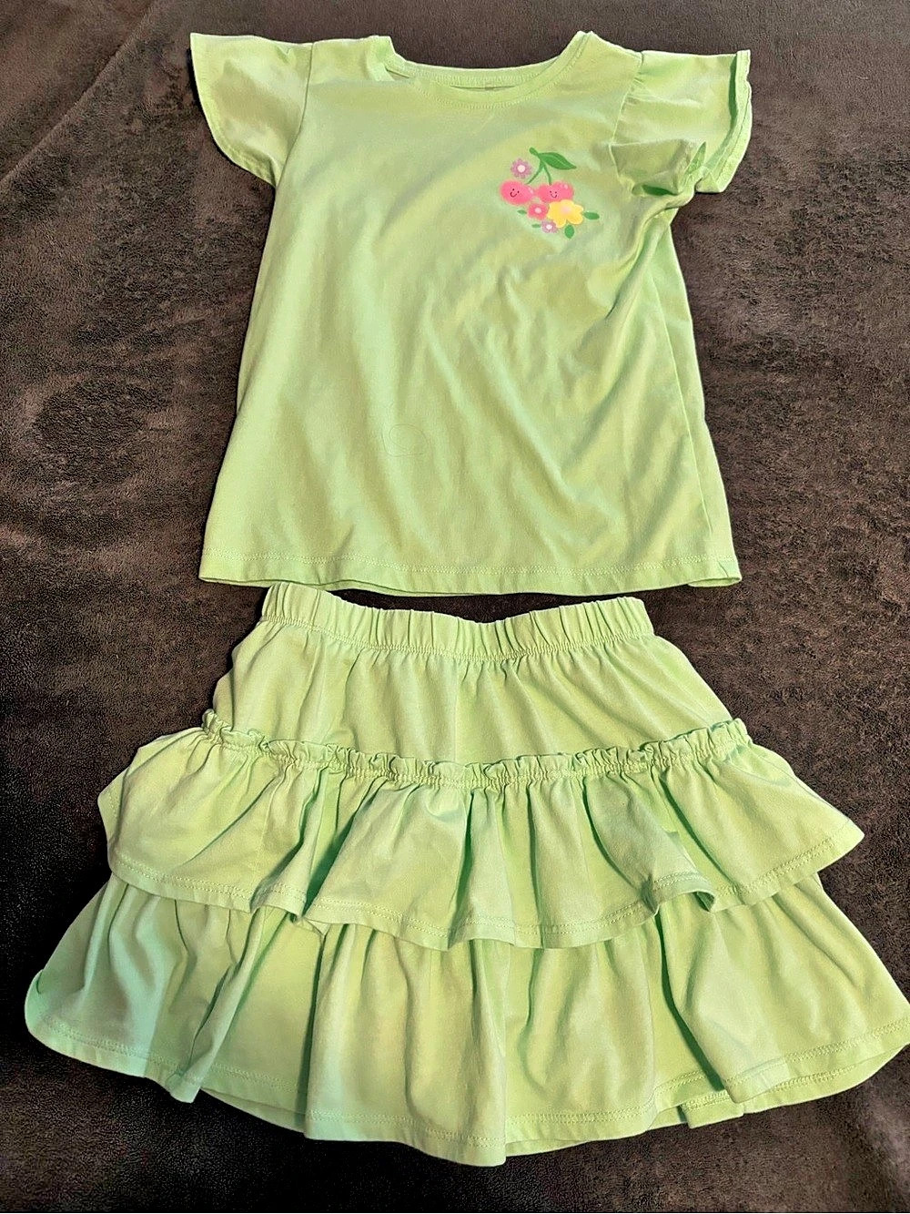 365 Kids Girls Green Ruffle Shirt and Skort Set with Cherry